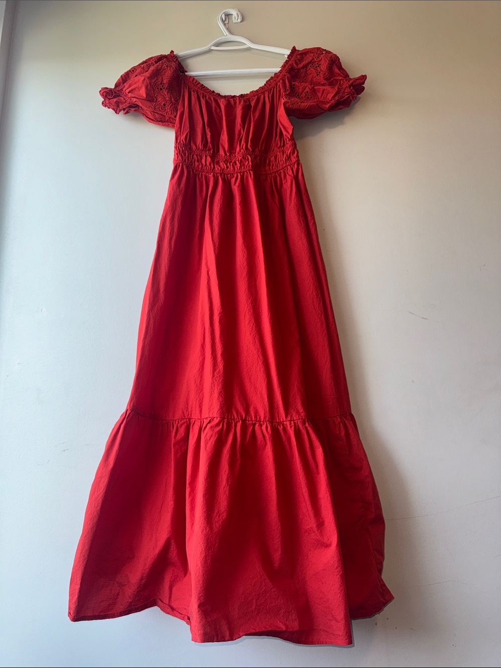H&M Red Puff-Sleeve Midi Dress with Smocked Bodice - Picture 2 of 3